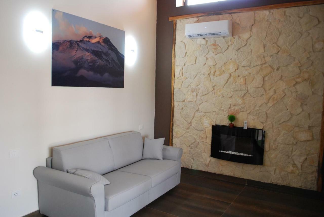 Hotel Etna Hills Scalilli Paterno  Exterior foto